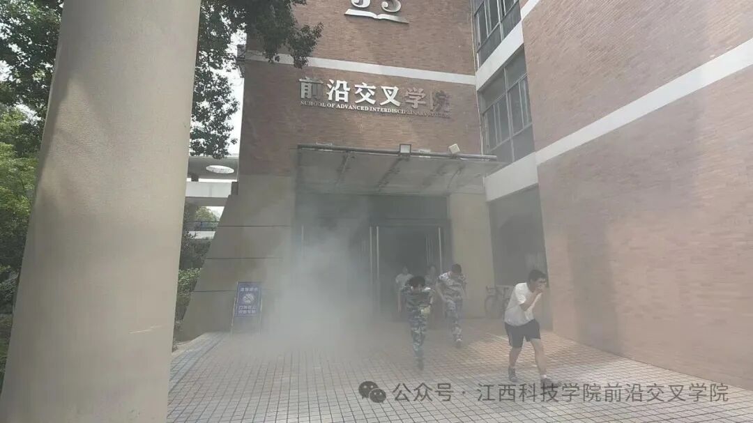 13604